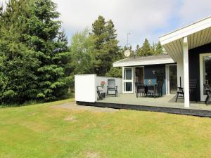 Holiday Home Atla - 2-5km from the sea by Interhome