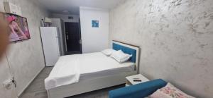 Garsonieră Complex Alfa&Beta Saturn la parter cu terasă