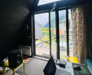 HAERI • Utsera Cabins • Racha