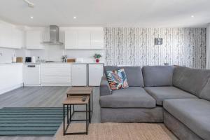 Leith's Bright Abode