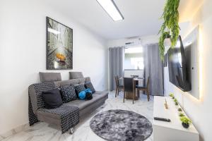 Apê Novo 5 min do Centro, Shopping e Praia com Garagem e Ar condicionado