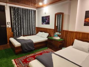 Thejasmit Mount View Homestay