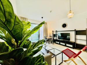 Modern Apartment standpoint near dubai opera