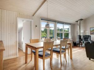 Holiday Home Claudine - 700m from the sea by Interhome