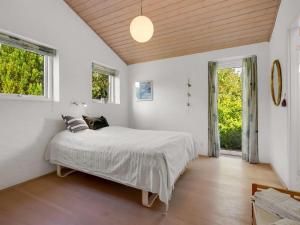 Holiday Home Idalia - 600m from the sea by Interhome