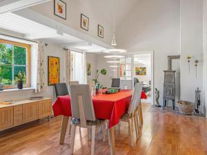 Holiday Home Elia - 5km to the fjord by Interhome