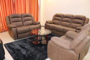 smart elegant three bedroom apartment with fully equipped gym child play area proximity to shopping malls and great breathtaking city views