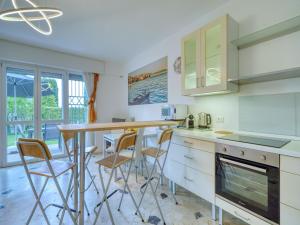 Apartment by Lake Garda near Gardaland