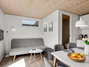 Holiday Home Lovis - 900m from the sea by Interhome