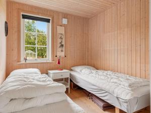 Holiday Home Thine - 800m from the sea by Interhome