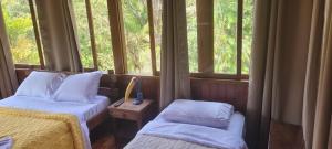 Loft com vista panorâmica em área de 2000m2 e piscina imensa na propriedade