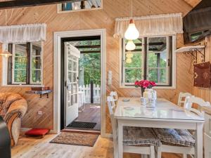 Holiday Home Stig - 1km from the sea by Interhome