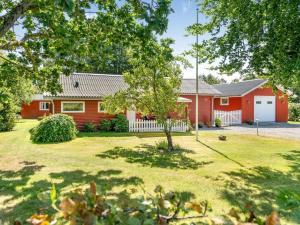 Holiday Home Sallie - 500m to the fjord by Interhome
