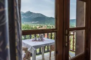 Acro Studios - 基尼拉