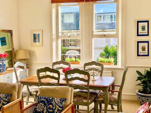 Great location in upmarket Kensington Olympia