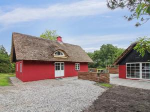 Holiday Home Hila by Interhome