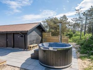 Holiday Home Tilda - 900m from the sea by Interhome