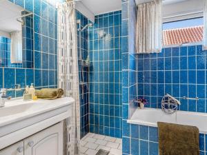 Holiday Home Sune - 800m from the sea by Interhome