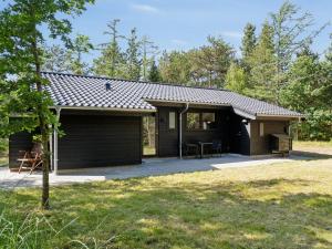 Holiday Home Ela - 800m from the sea by Interhome