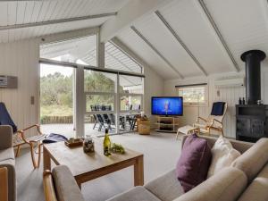 Holiday Home Jannick - 1-5km from the sea by Interhome