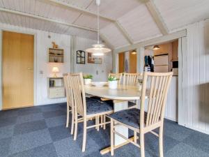 Holiday Home Emmi - 2-5km from the sea by Interhome