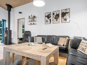 Holiday Home Helena - 700m from the sea by Interhome