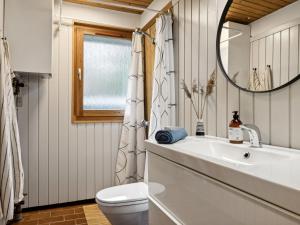 Holiday Home Sofja - 175m to the fjord by Interhome