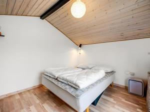 Holiday Home Tjana - 6km from the sea by Interhome