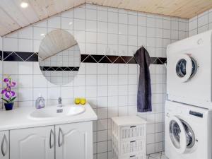 Holiday Home Allita - 12km from the sea by Interhome