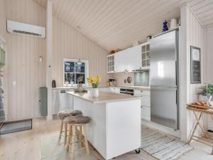 Holiday Home Preben - 50m from the sea by Interhome