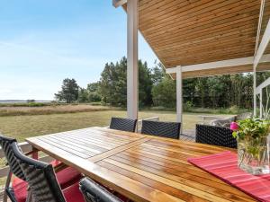 Holiday Home Eltje - 4km from the sea by Interhome