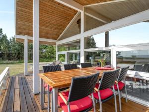 Holiday Home Eltje - 4km from the sea by Interhome