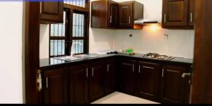 J R Thacxshana Mahal