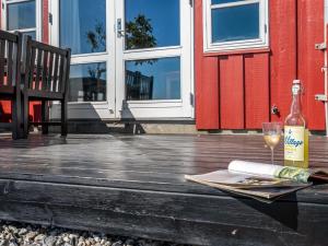 Apartment Ethly - 10m from the sea by Interhome