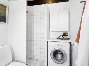 Apartment Ethly - 10m from the sea by Interhome