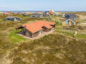 Holiday Home Hughe - 200m from the sea by Interhome