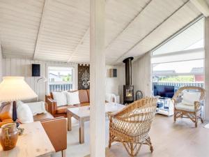 Holiday Home Hariet - 300m from the sea by Interhome