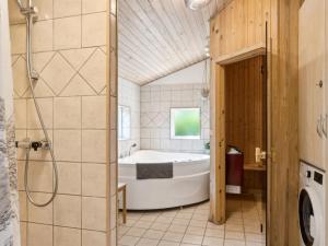 Holiday Home Sheemen - 900m from the sea by Interhome