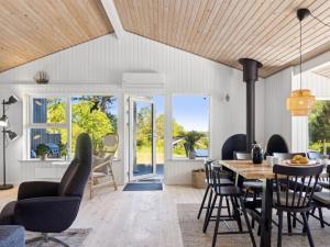 Holiday Home Sheemen - 900m from the sea by Interhome