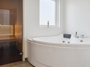 Holiday Home Henryk - 75m from the sea by Interhome