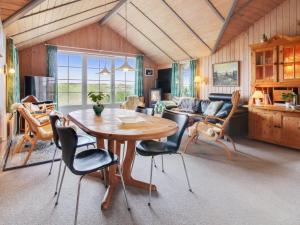 Holiday Home Frithger - 250m from the sea by Interhome