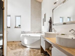 Holiday Home Romil - 2-1km from the sea by Interhome