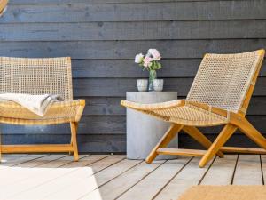 Holiday Home Lonneke - 450m from the sea by Interhome