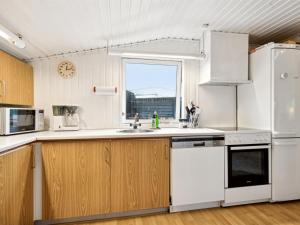 Holiday Home Antonie - 700m from the sea by Interhome