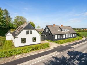 Holiday Home Ejnarine - 600m to the fjord by Interhome