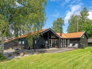 Holiday Home Hermund - 100m from the sea by Interhome