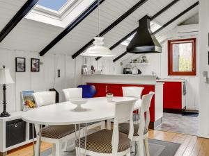 Holiday Home Magnus - 250m to the fjord by Interhome