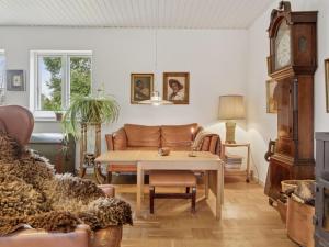 Holiday Home Jenvold - 950m from the sea by Interhome