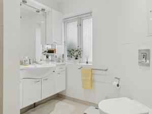 Holiday Home Jenvold - 950m from the sea by Interhome