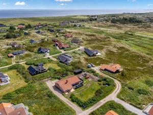 Holiday Home Elviira - 600m from the sea by Interhome